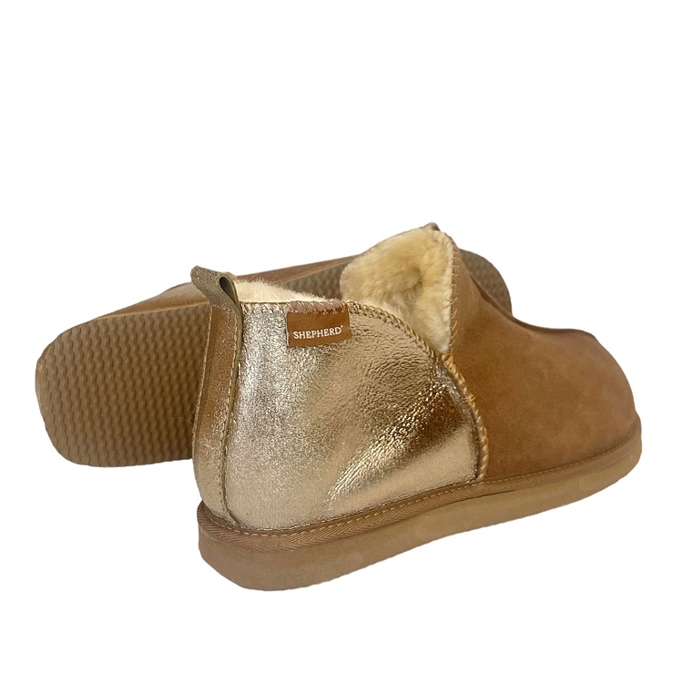 Shepherd<br>annie camel6249201_3